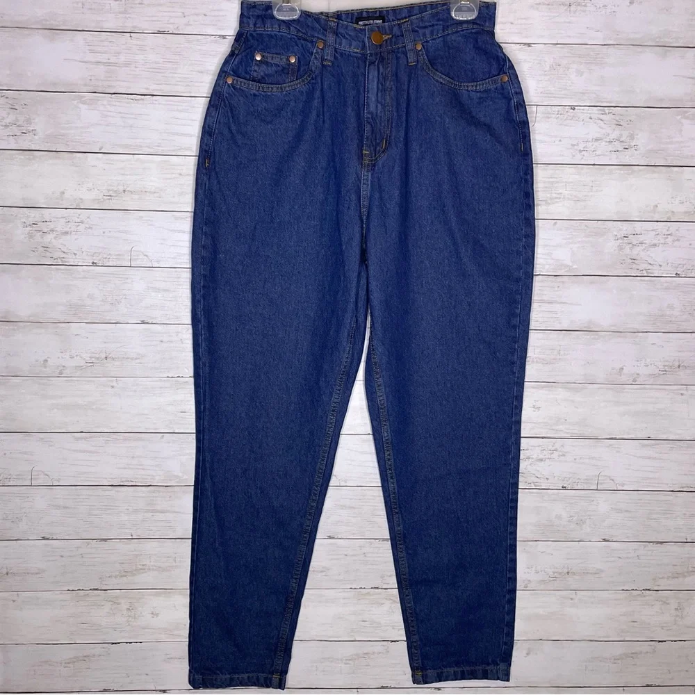 PrettyLittleThing Blue Straight Leg Jeans - Picture 3 of 7